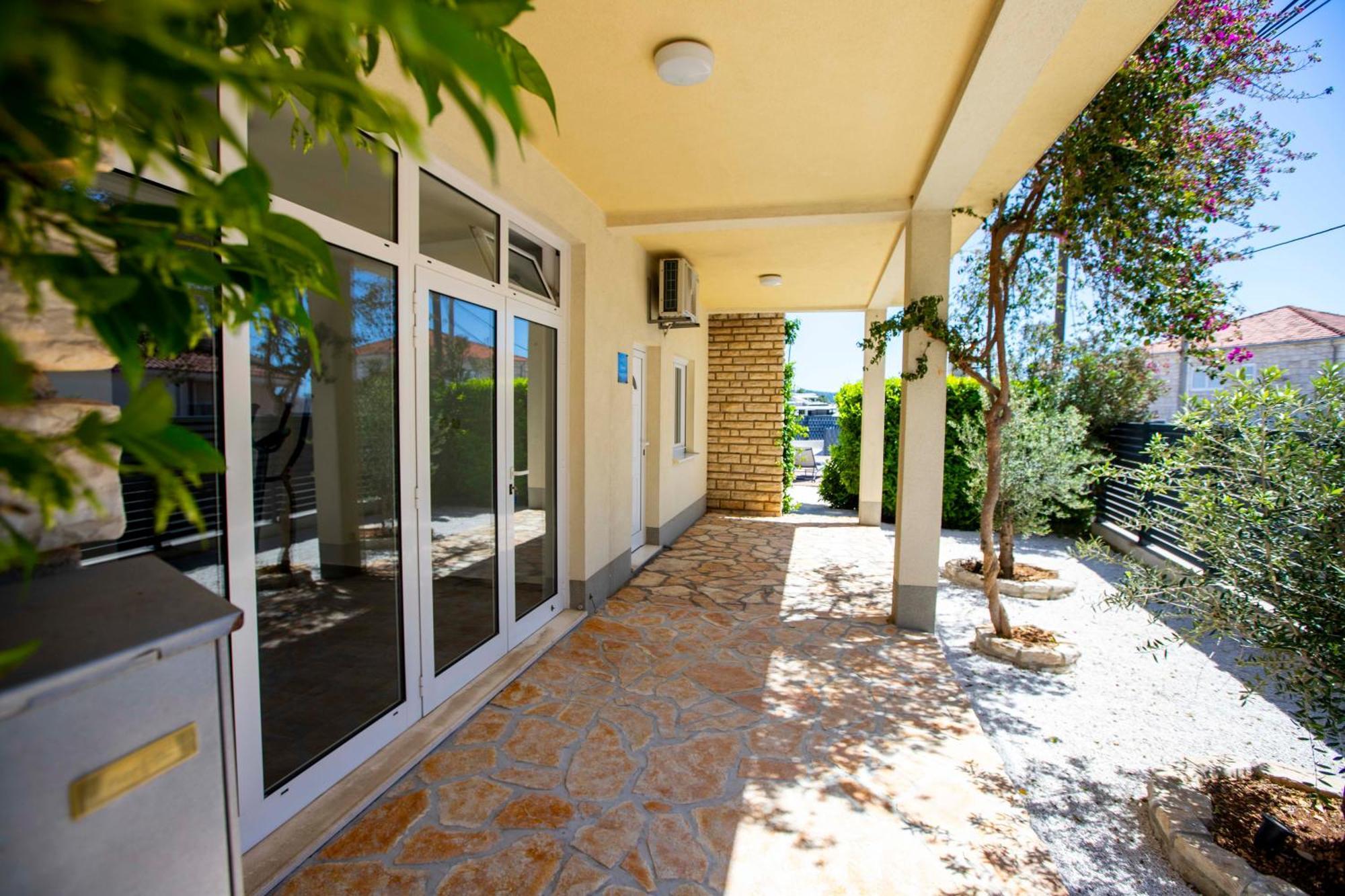 Apartment Laura Trogir Kültér fotó